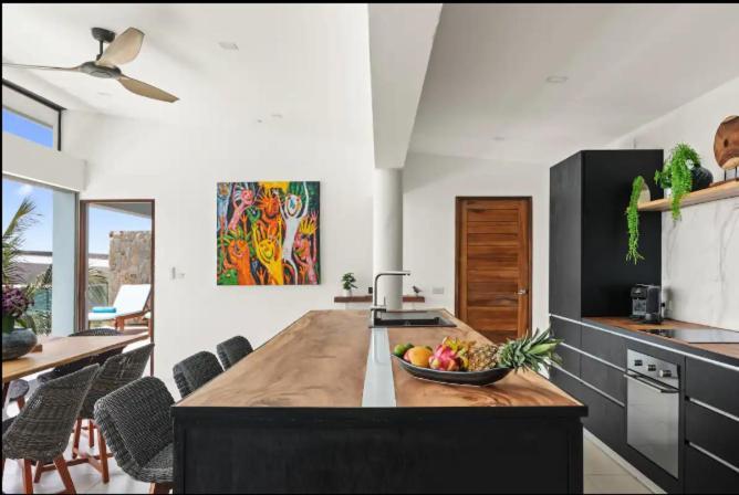 Moana Panoramic Sunrise Ocean View 3br Samui Villa *